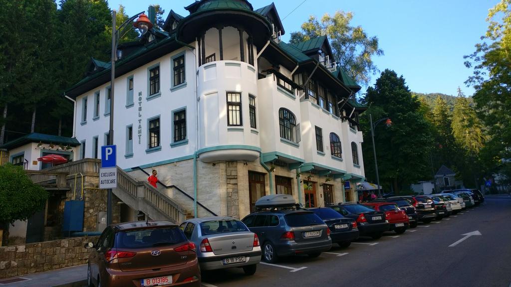 Hotel Tantzi Sinaia Luaran gambar